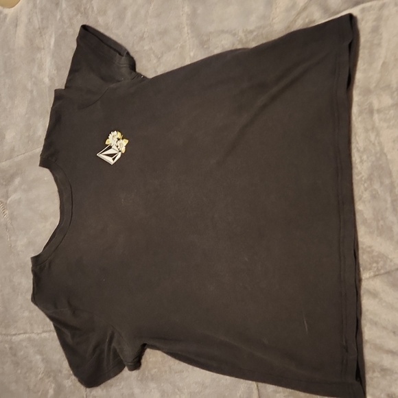Volcom TShirt - Picture 1 of 4